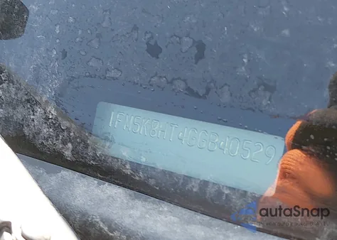 2016 Ford Explorer Platinum z USA, uszkodzony, nr VIN 1FM5K8HT4GGB40529